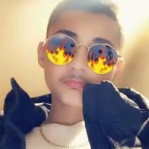 Meet your Posher, Efrain